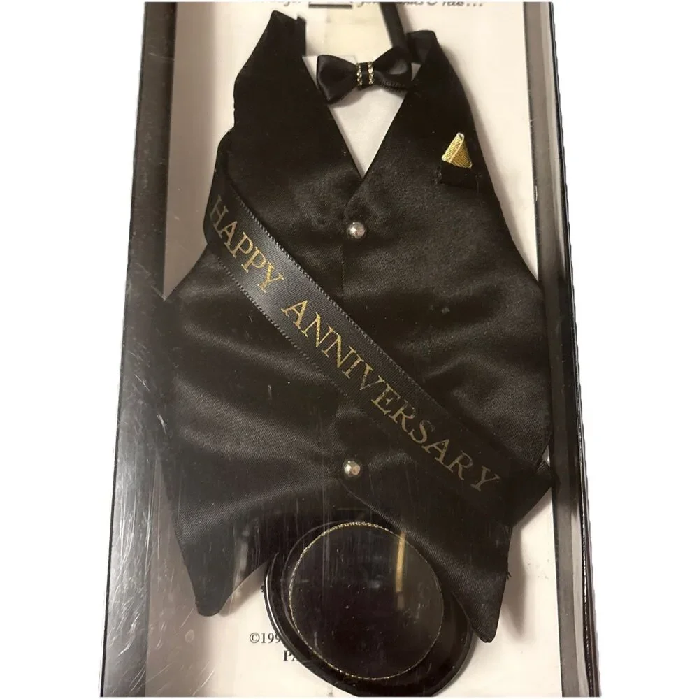 Wine Butler Fine Threads For Your Whites And Reds Anniversary Best And Hat